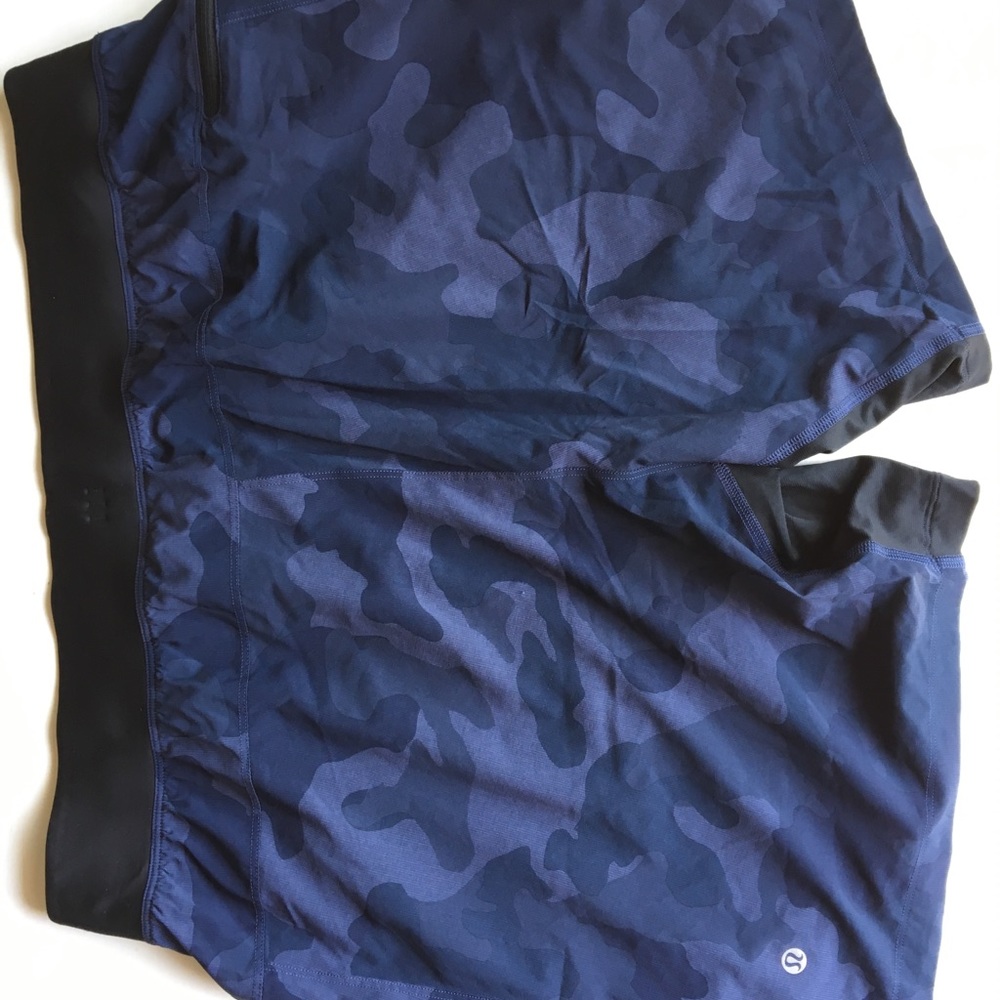 Men’s Lululemon T.h.e short linerless 11”  XXL
